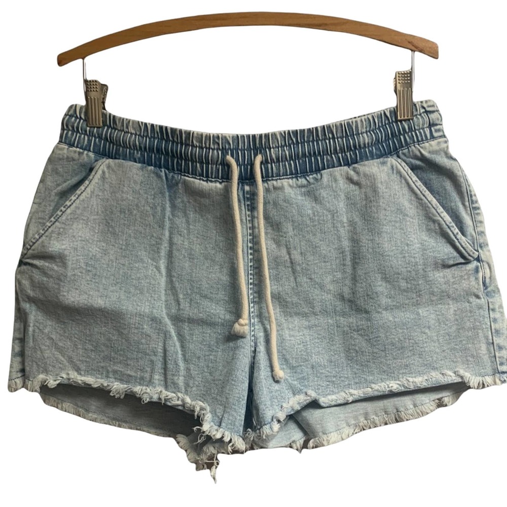 High waisted elastic waistband denim cutoff shorts